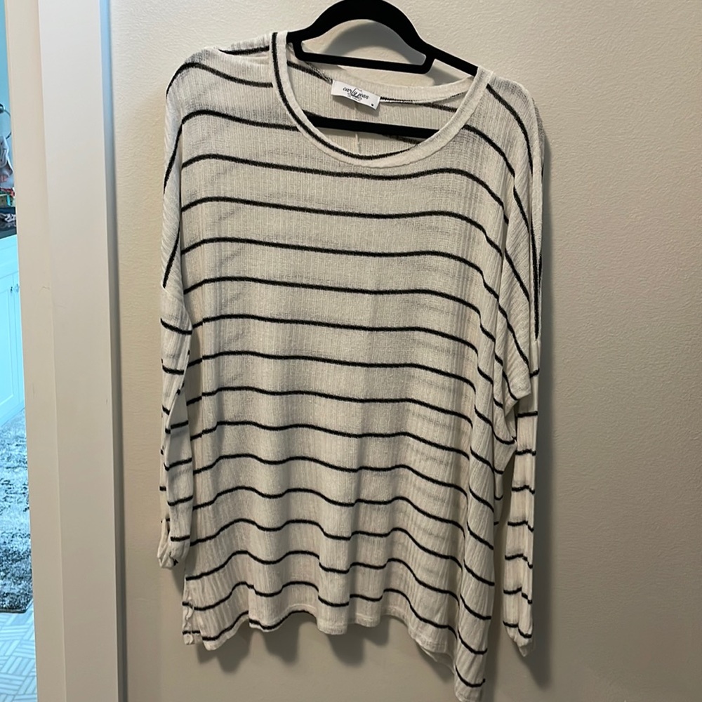 CJLA "Evelyn" Ribbed Pullover Sweater - Black and Ivory